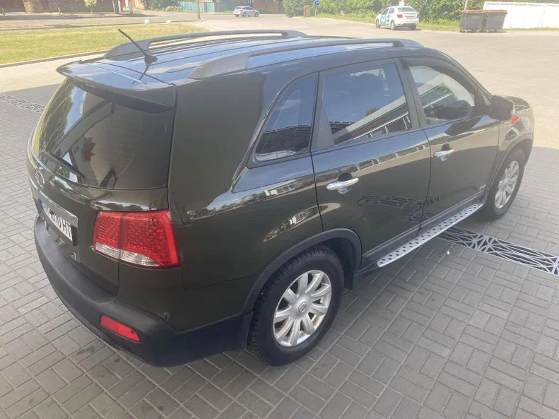 Kia Sorento 2010 - 5