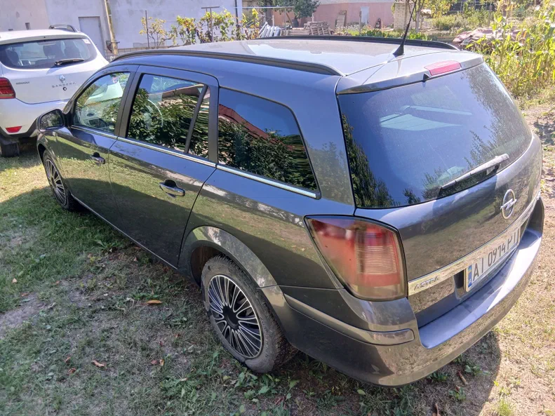 Opel Astra 2010