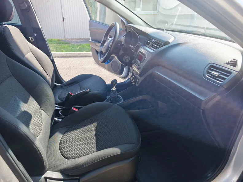 Kia Rio 2013 - 18