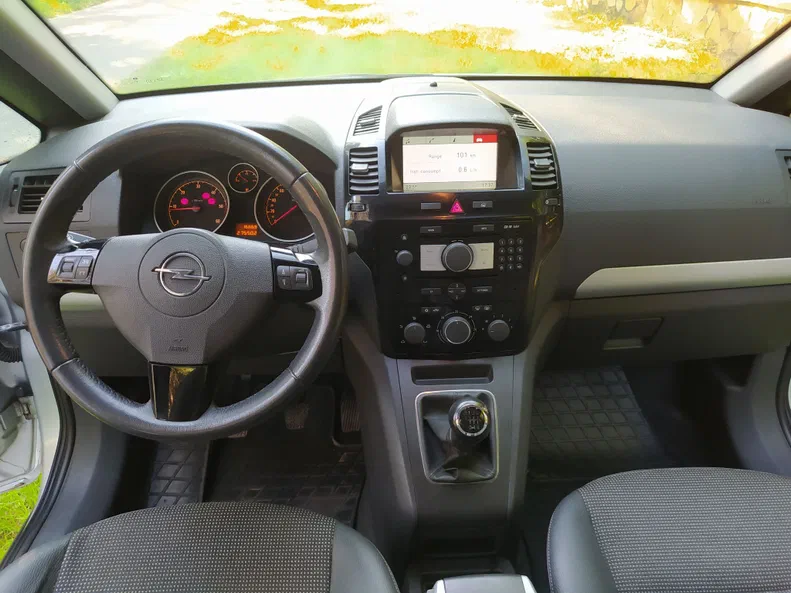 Opel Zafira 2008 - 20