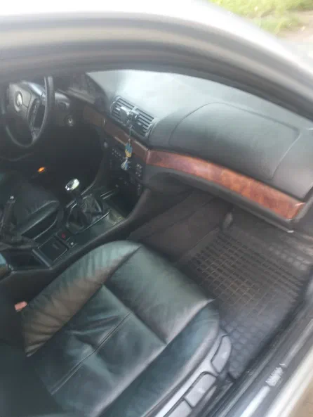 BMW 5 серія 2000 - 8