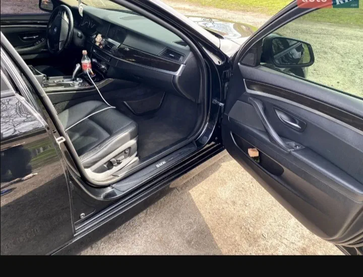 BMW 5 серія 2010 - 6