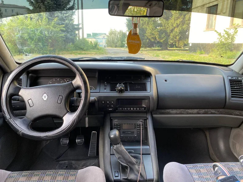 Renault Safrane 1994 - 7