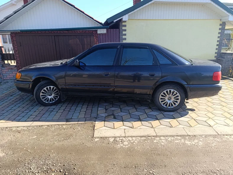 Audi 100 1991 - 8