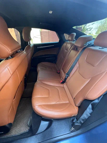 Ford Fusion (North America) 2018 - 10