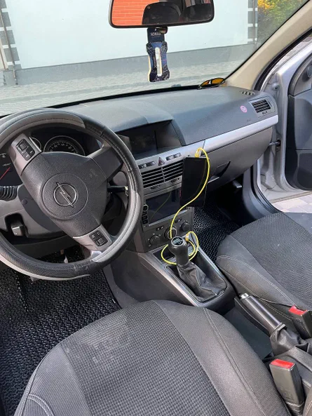 Opel Astra 2006 - 11