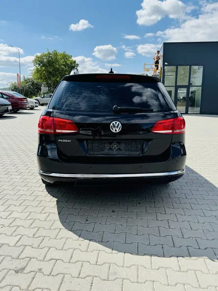 Volkswagen Passat 2011 - 6