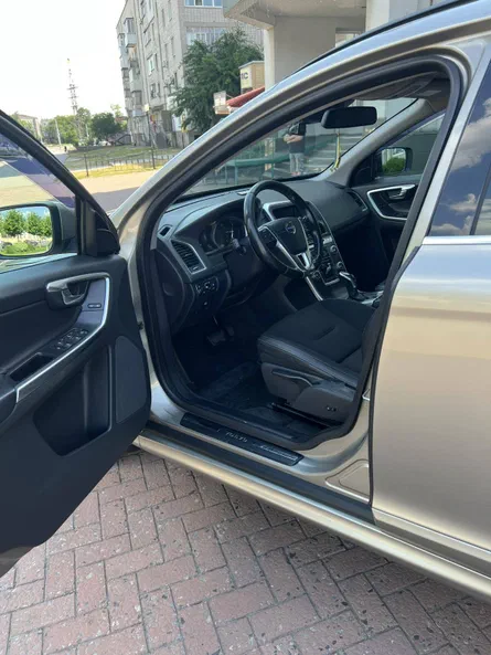 Volvo XC60 2015 - 6