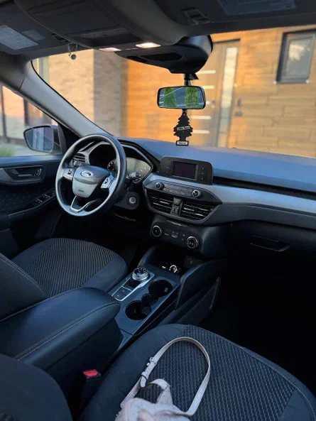 Ford Escape 2019 - 12