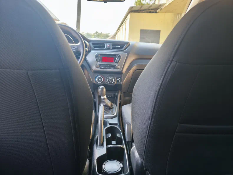 Kia Rio 2013 - 21