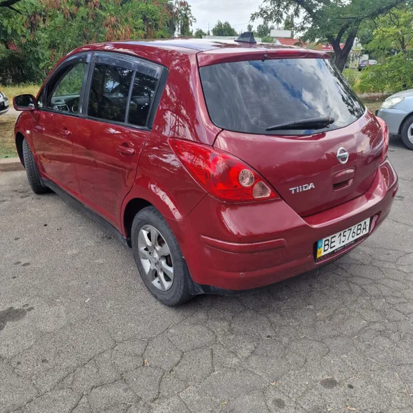 Nissan Tiida 2008