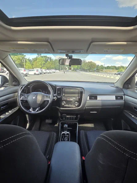 Mitsubishi Outlander 2017