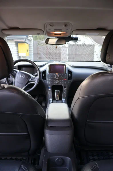 Opel Ampera 2012 - 19