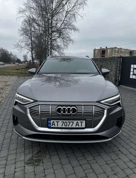 Audi e-tron 2019