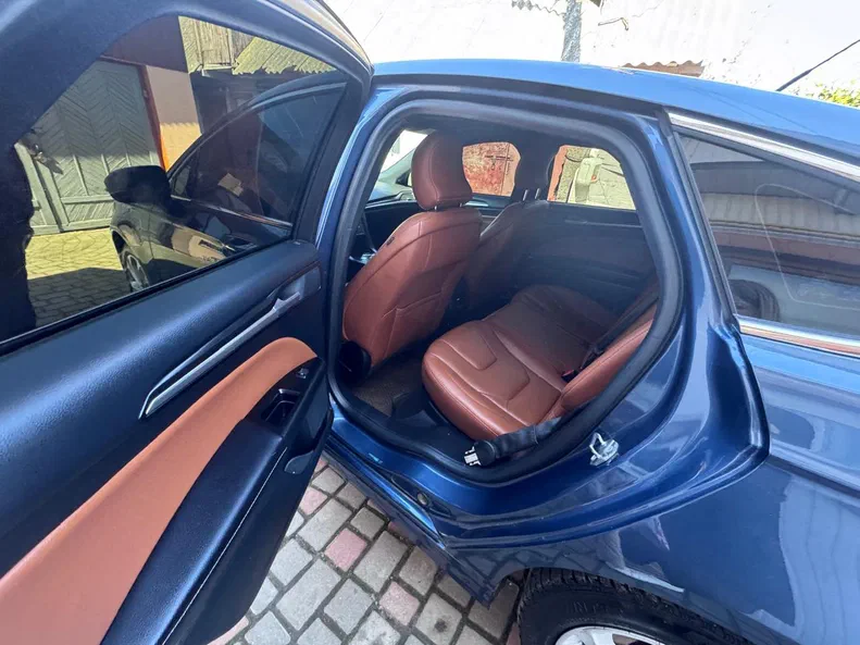 Ford Fusion (North America) 2018 - 9