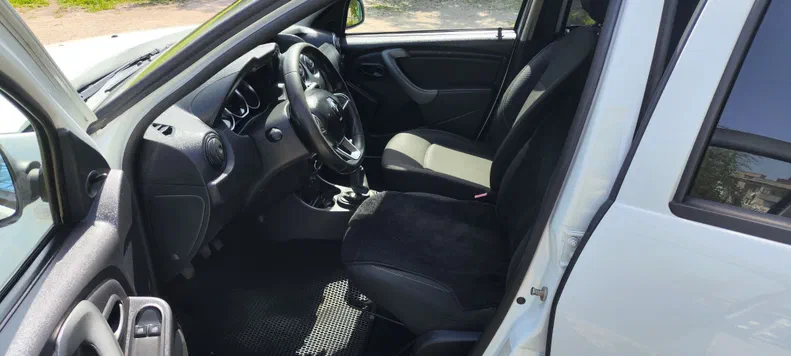 Renault Duster 2017 - 12