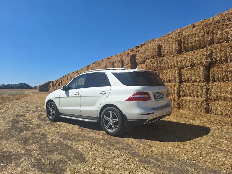 Mercedes-Benz M-Класс 2012