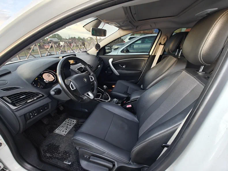 Renault Megane 2012 - 11