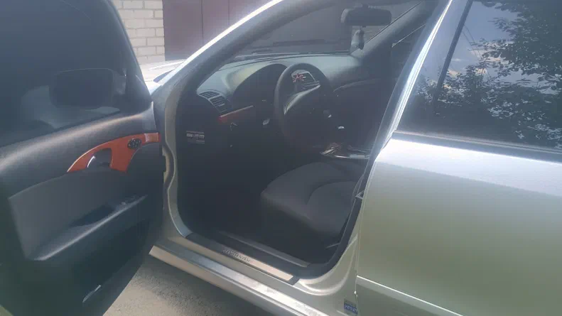 Mercedes-Benz E-Класс 2006