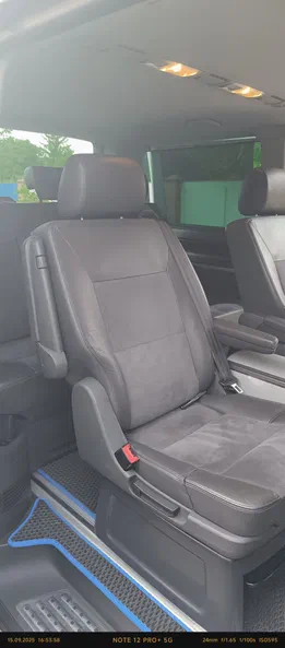 Volkswagen Multivan 2011 - 28