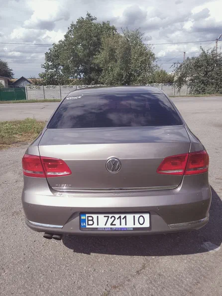 Volkswagen Passat 2011