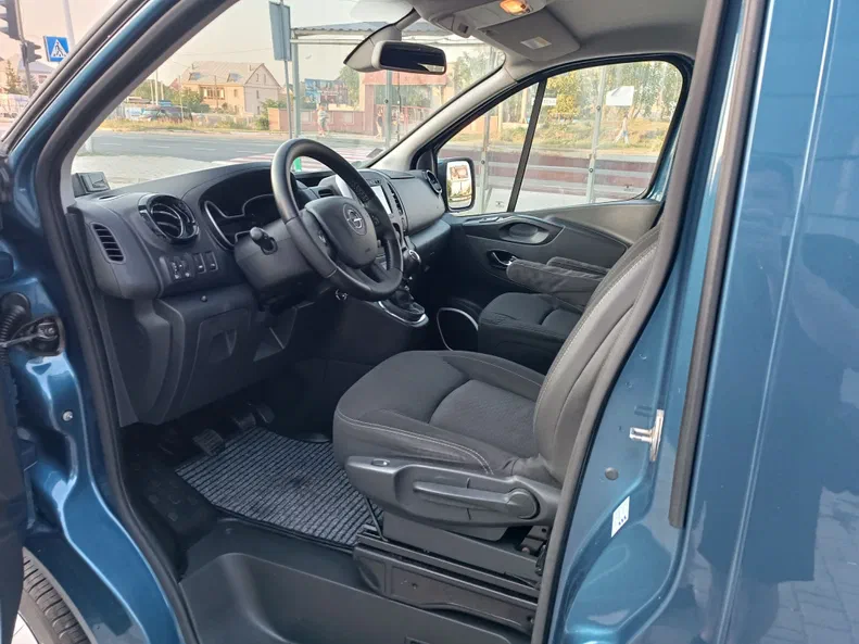 Opel Vivaro 2015 - 13