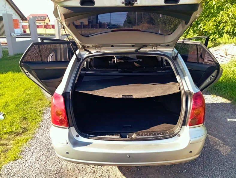 Toyota Avensis 2003 - 6