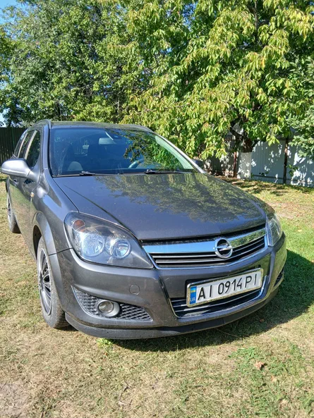 Opel Astra 2010