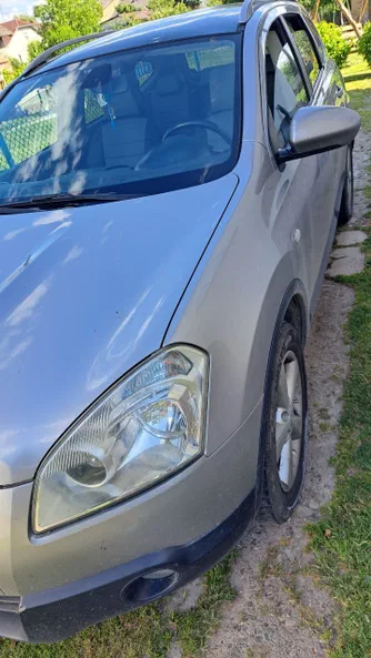 Nissan Qashqai+2 2008