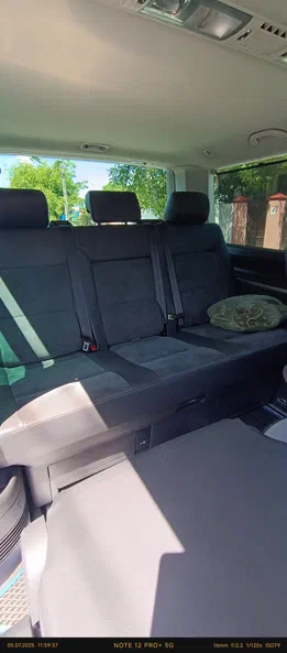 Volkswagen Multivan 2011 - 8