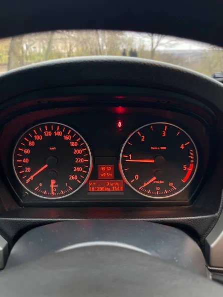 BMW 3 серія 2011 - 15