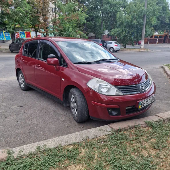 Nissan Tiida 2008