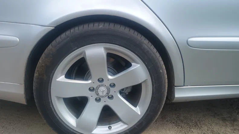 Mercedes-Benz E-Клас 2006 - 11