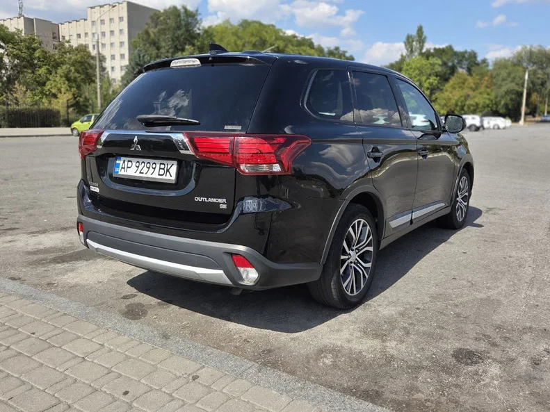 Mitsubishi Outlander 2017 - 11