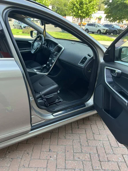 Volvo XC60 2015 - 10