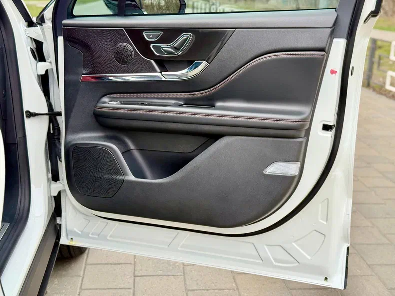 Lincoln Corsair 2024 - 34