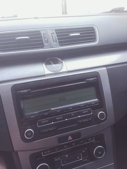 Volkswagen Passat 2011 - 11