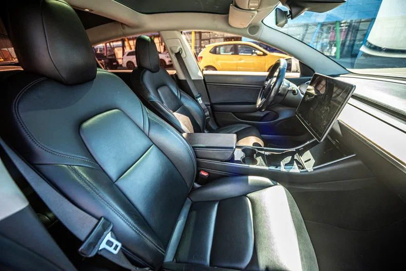 Tesla Model 3 2018 - 19