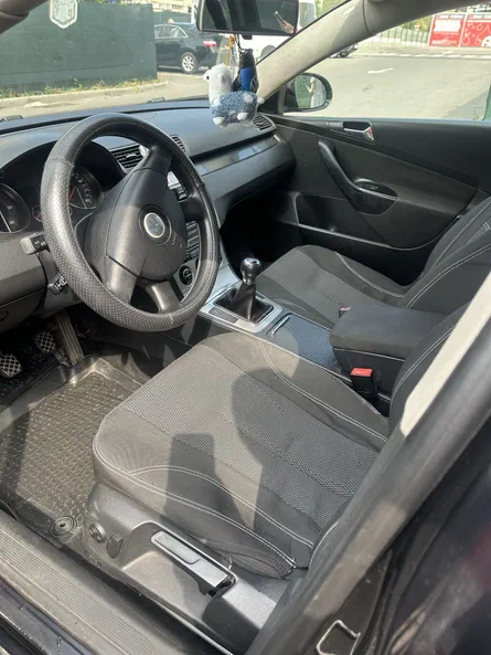 Volkswagen Passat 2005 - 11