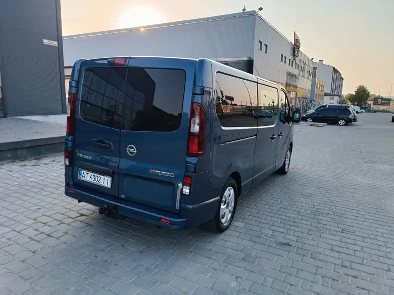 Opel Vivaro 2015