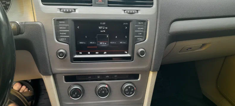 Volkswagen Golf 2015 - 5