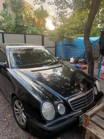 Mercedes-Benz E-Класс 2001