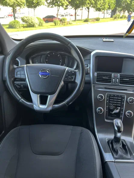 Volvo XC60 2015 - 19