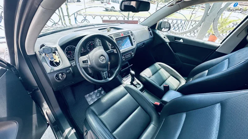 Volkswagen Tiguan 2010 - 5