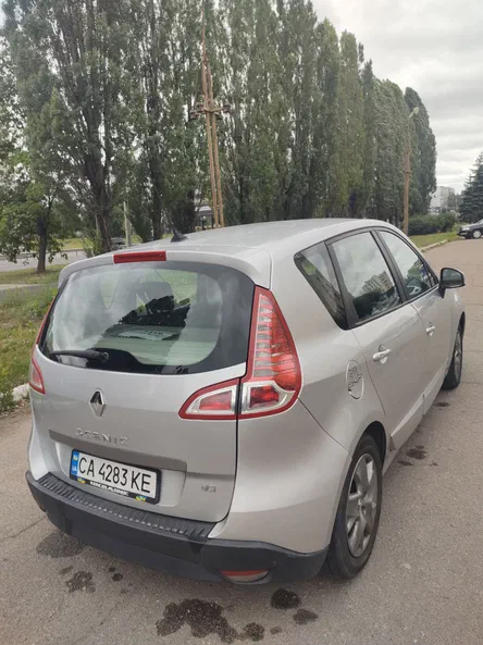 Renault Scenic 2011