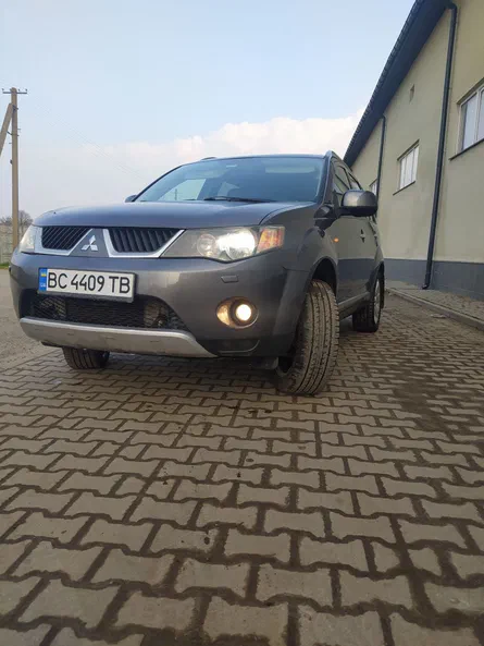 Mitsubishi Outlander 2008