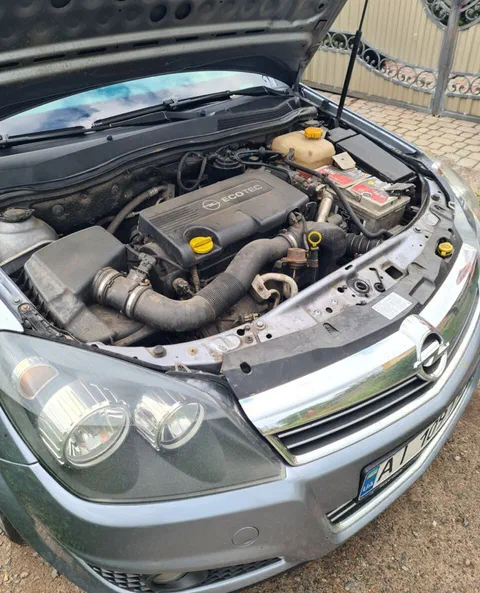 Opel Astra 2010 - 5