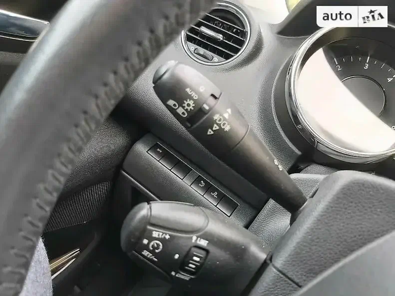 Peugeot 5008 2009 - 9