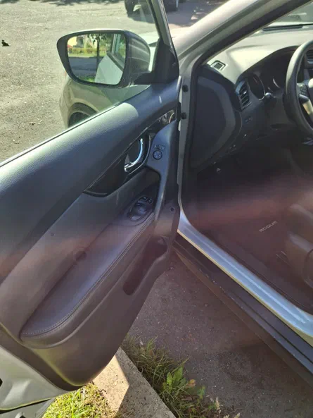 Nissan Rogue 2018 - 16