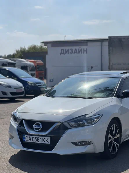 Nissan Maxima 2018